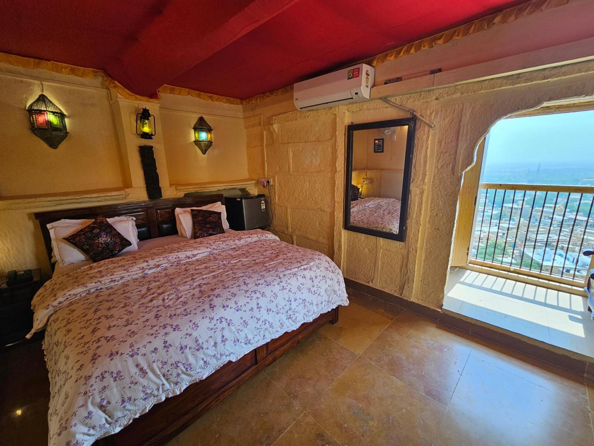 Desert Haveli Guest House Jaisalmer Kamer foto