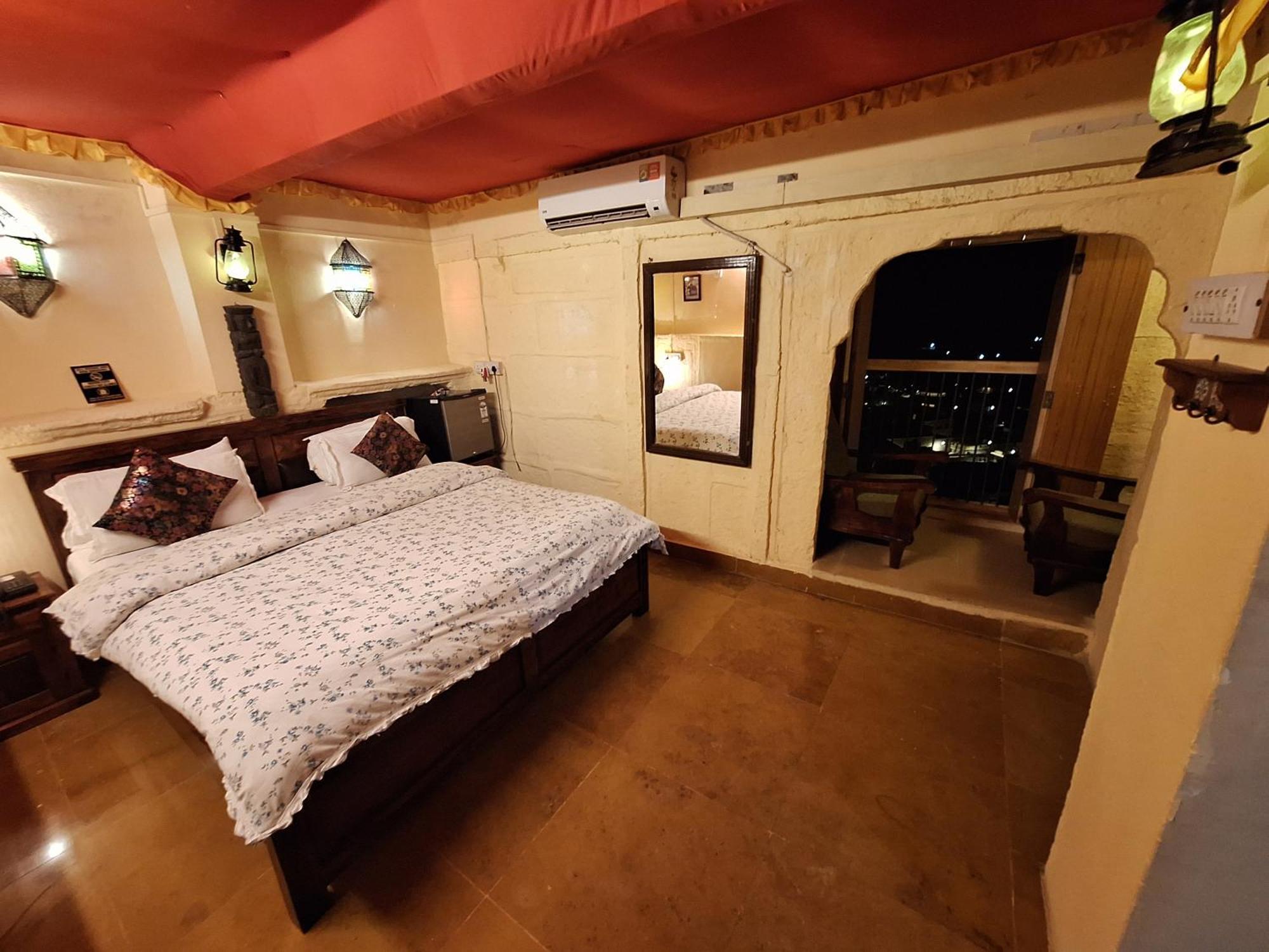 Desert Haveli Guest House Jaisalmer Buitenkant foto