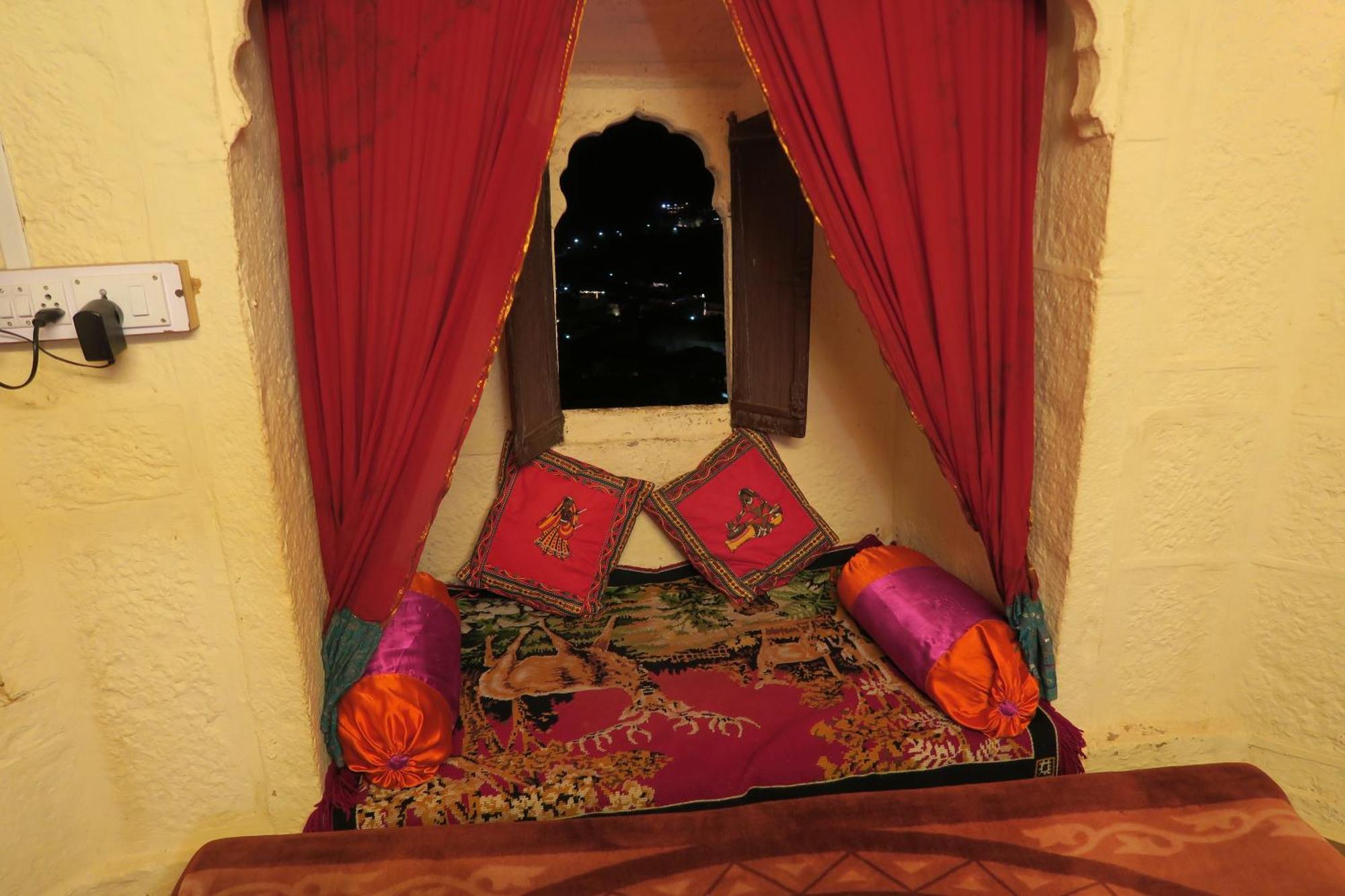 Desert Haveli Guest House Jaisalmer Buitenkant foto
