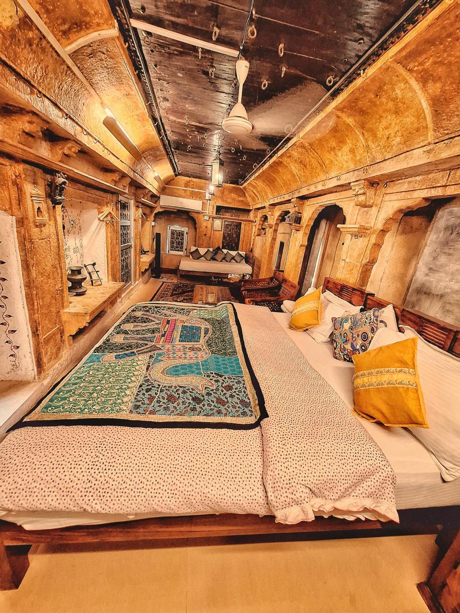 Desert Haveli Guest House Jaisalmer Kamer foto