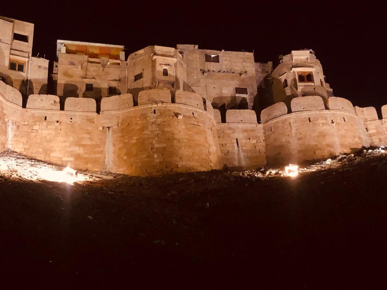 Desert Haveli Guest House Jaisalmer Buitenkant foto