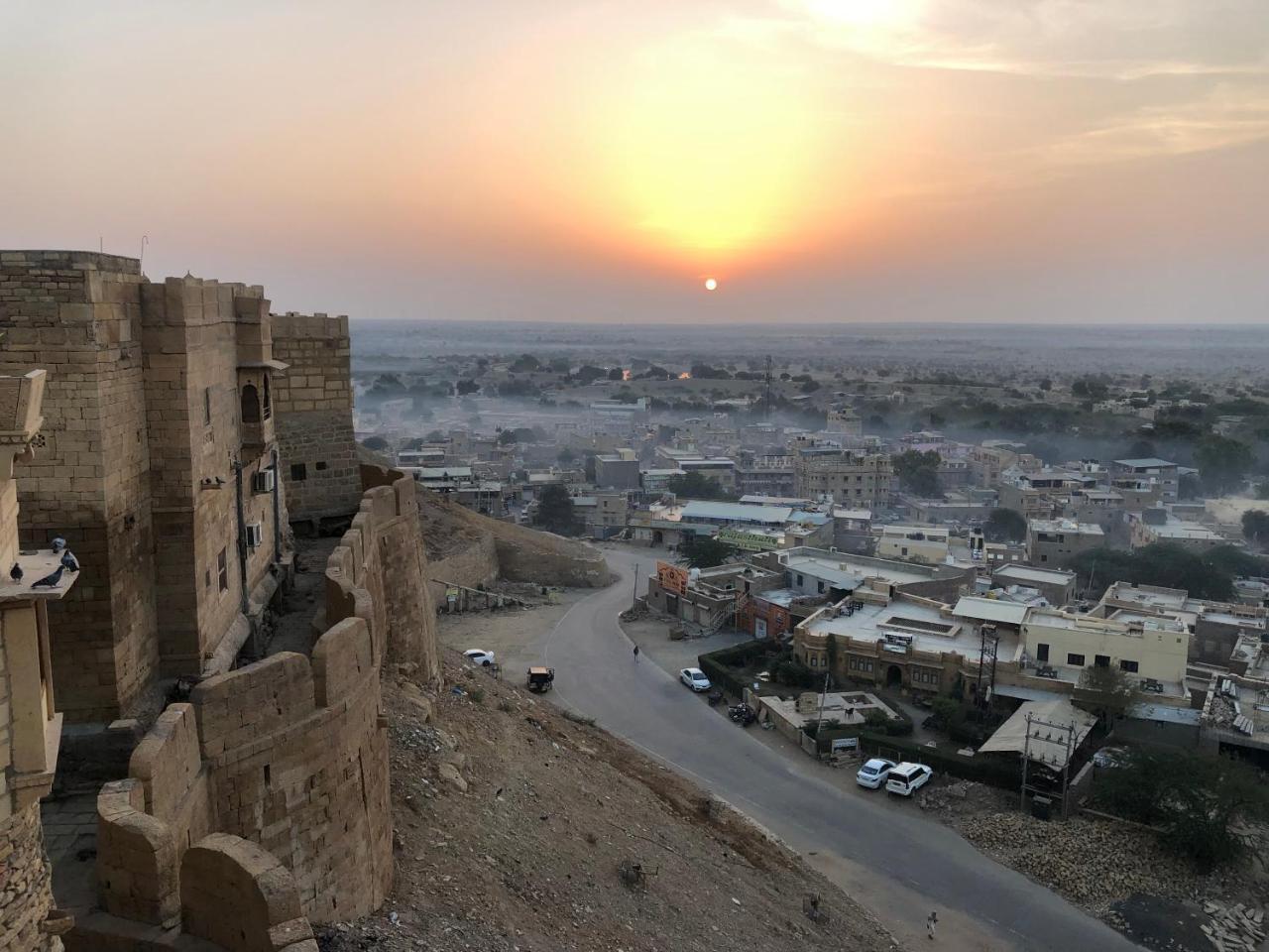 Desert Haveli Guest House Jaisalmer Buitenkant foto